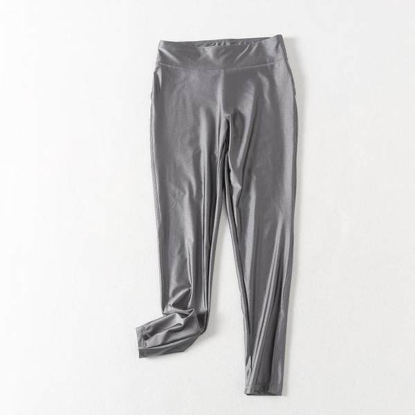 Дълъг клин с висока талия и лъскав ефект