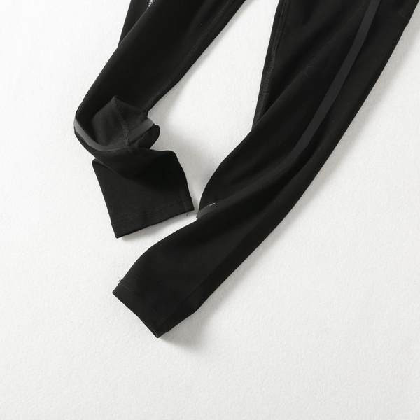 Sieviešu piegulošs ķīlis ar augstu vidukli