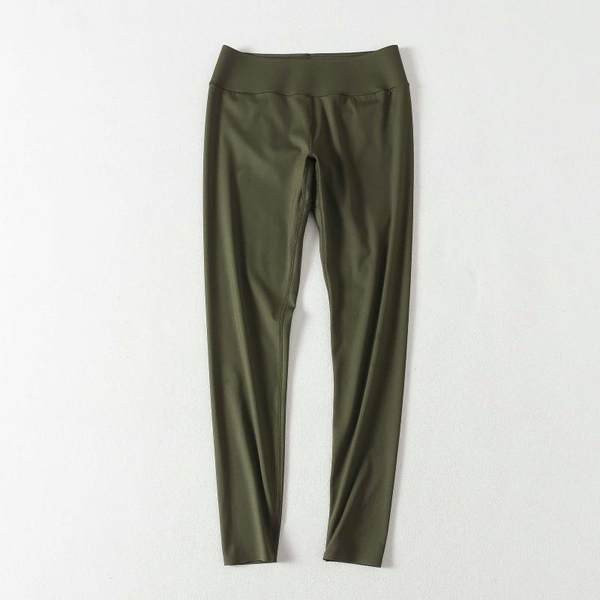 Sieviešu sporta legingi, kas piemēroti jogai