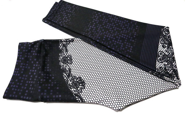 Jauns sieviešu sporta legingu modelis ar augstu vidukli