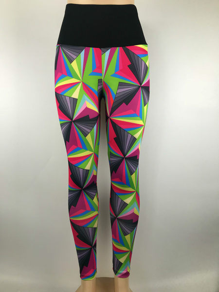 Uue mudeli spordivärvi kiil kõrge vöökohaga