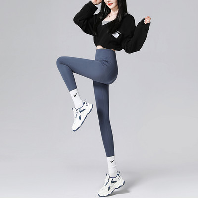 Sieviešu sporta legingi ar augstu jostasvietu