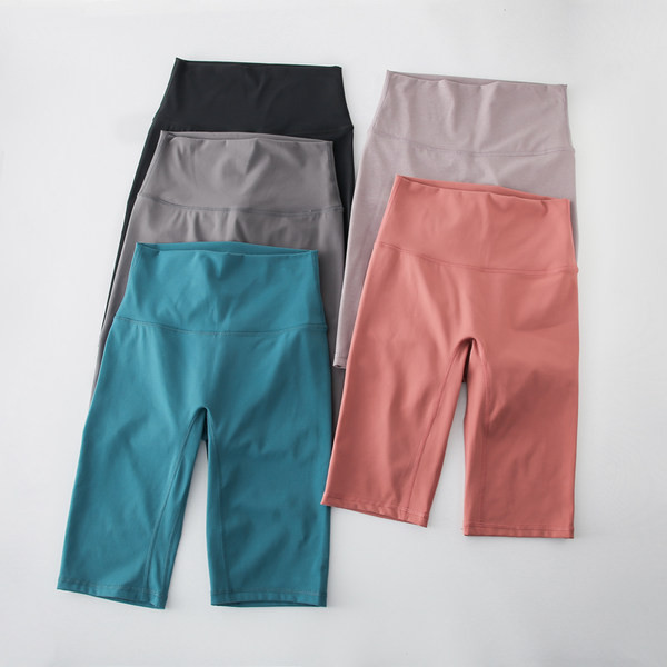 Jauna modeļa sieviešu īsie sporta legingi ar augstu vidukli