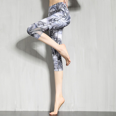 Sieviešu sporta legingi ar aplikāciju sievietēm