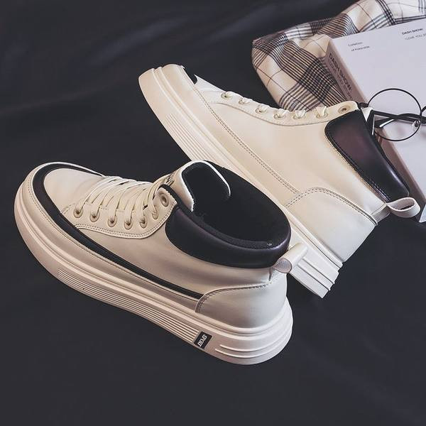 Vīriešu augstās kedas no eko ādas ar šņorēm un plakanu zoli