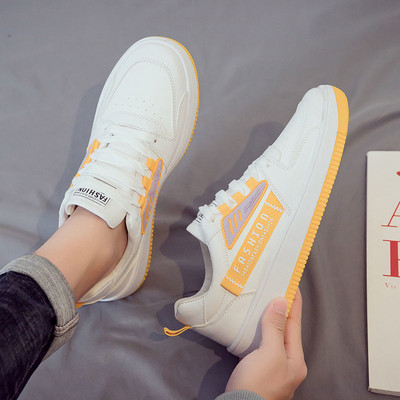 Vīriešu kedas no eko ādas ar krāsainām saitēm un uzrakstu