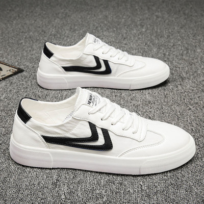 Vīriešu kedas no eko ādas ar krāsainām saitēm un uzrakstu