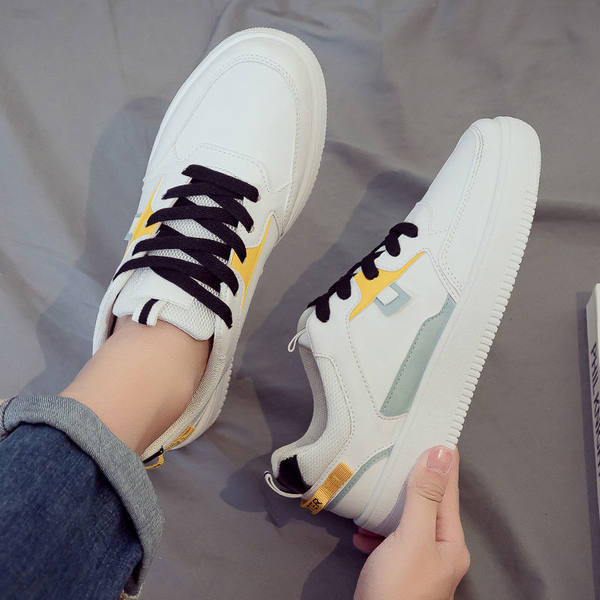 Vīriešu kedas no eko ādas ar krāsainām saitēm un uzrakstu