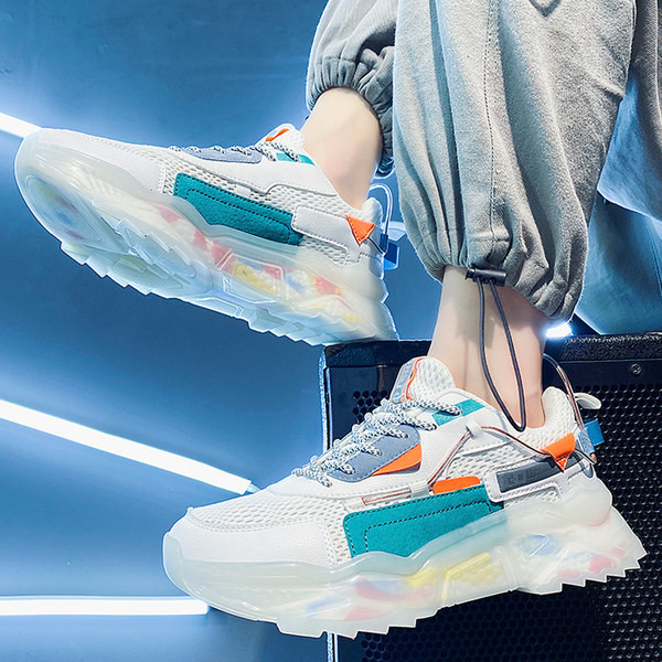 Kareda talla ja paeltega meeste sporditossud - kolme värvi