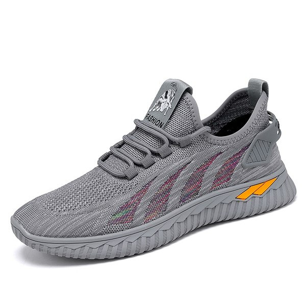 Hingavast kangast meeste suviste tossude uus mudel