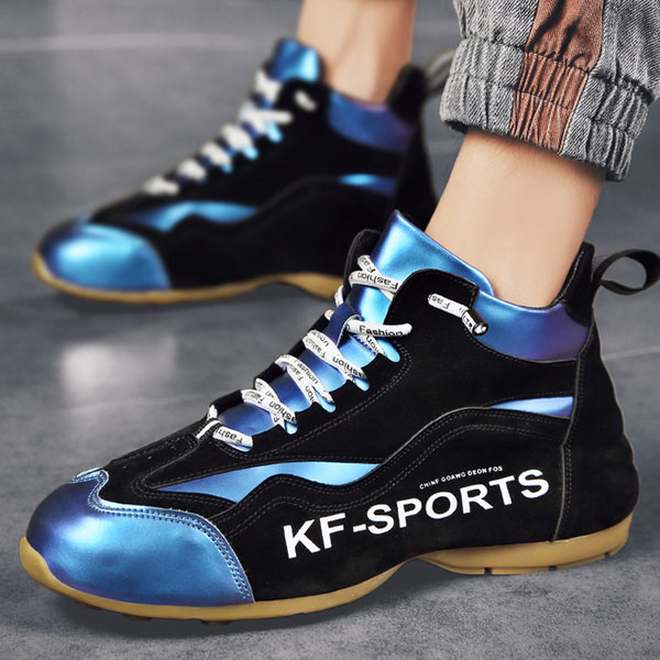 Jauns vīriešu kedu modelis ar uzrakstiem trīs krāsās