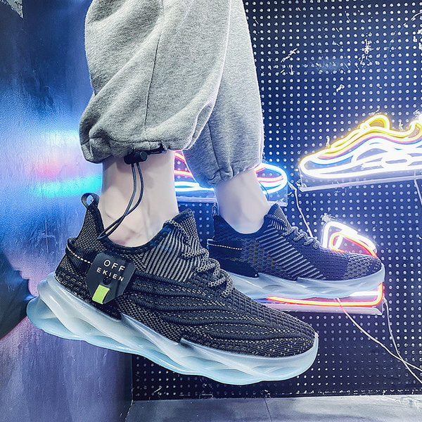 Vasaras vīriešu kedas no elpojoša auduma