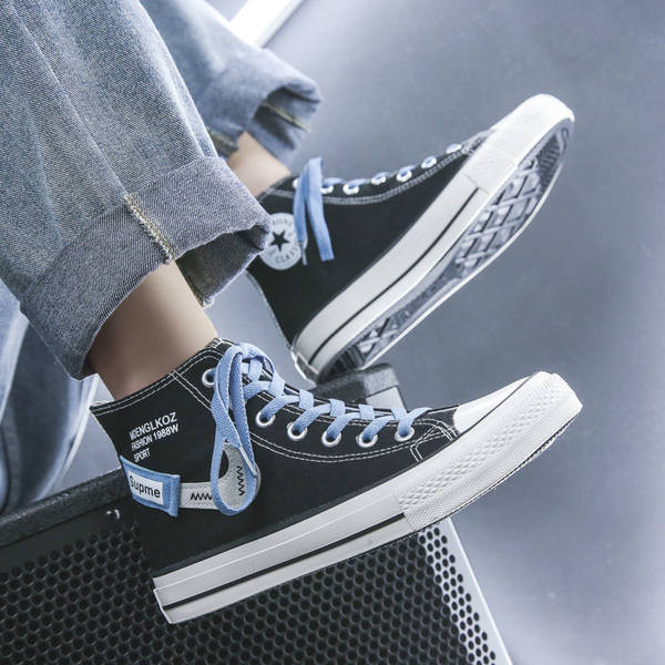 Vīriešu augstas tekstila kedas ar saitēm un emblēmu