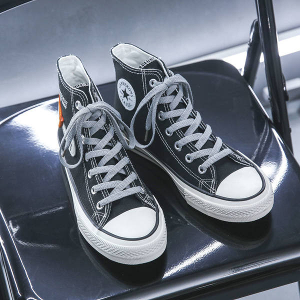 Vīriešu augstas tekstila kedas ar saitēm un emblēmu