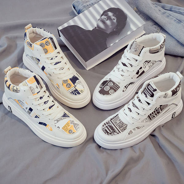 Vīriešu augstās kedas no eko ādas ar aplikācijām un šņorēm