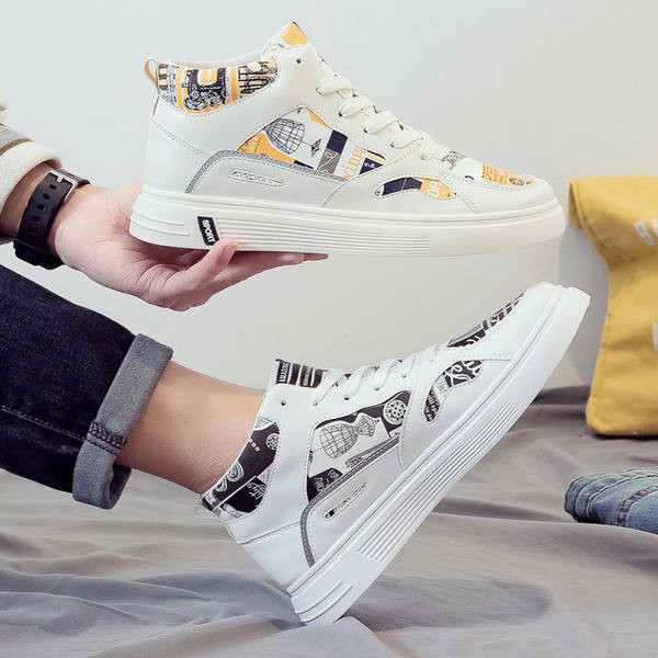 Vīriešu augstās kedas no eko ādas ar aplikācijām un šņorēm