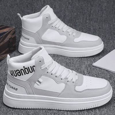 Jauns vīriešu augsto kedu modelis no mākslīgās ādas ar plakanu zoli