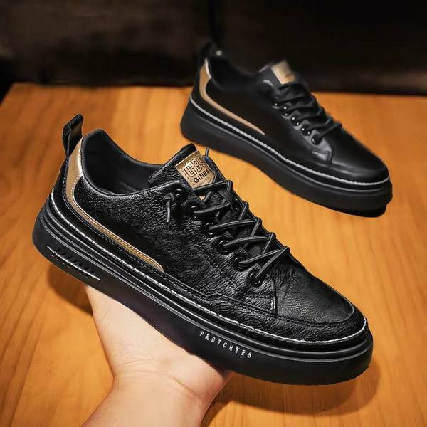 Vīriešu mākslīgās ādas kedas ar krāsainām saitēm un uzrakstu