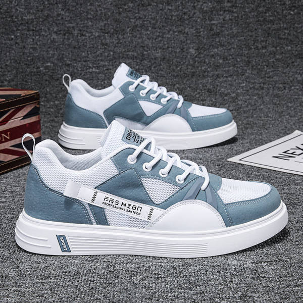 Hingavast kangast meeste tossud, millel on kiri - ümar mudel