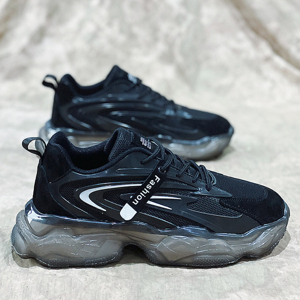 Kareda talla ja kolme värvi paeltega vabaaja meeste tossud