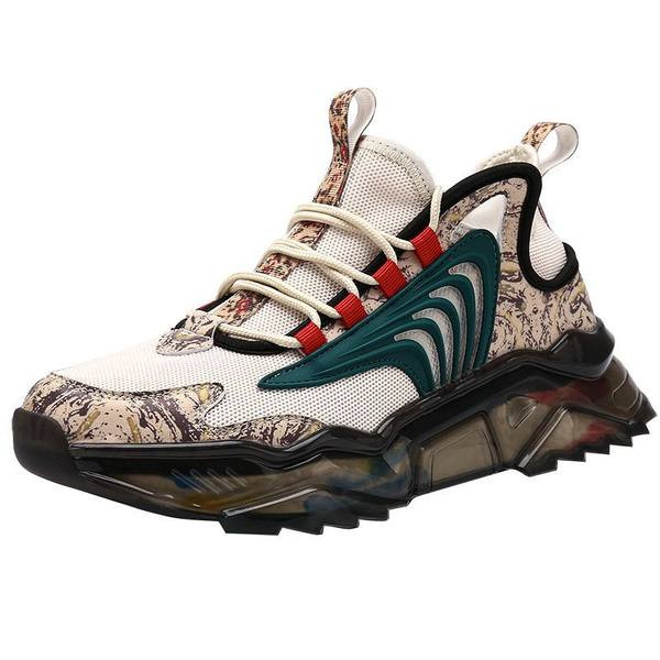 Naujo modelio sportbačiai grubiu padu ir raišteliais vyrams