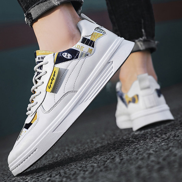 Modernas vīriešu kedas ar apdruku un plakanu zoli vairākās krāsās