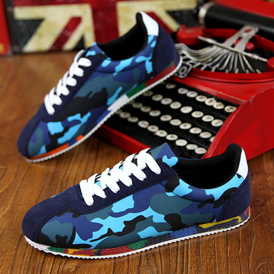 Modernas vīriešu kedas ar krāsainu rakstu