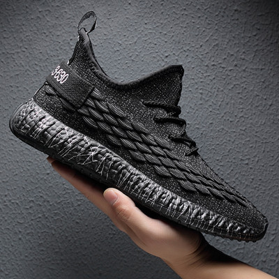 Sporta un ikdienas vīriešu kedas no tekstila ar mežģīnēm