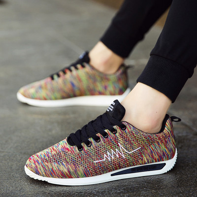 Ikdienas kedas no tīklveida auduma - tīrs modelis