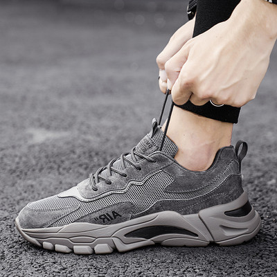 Kareda tallaga meeste vabaaja tossude uus mudel