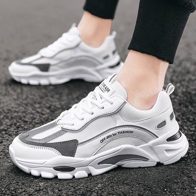 Kareda tallaga meeste vabaaja tossude uus mudel