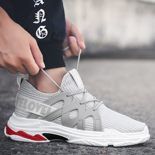 Vīriešu ērtas kedas elpojošas ar izšūtu uzrakstu un mežģīnēm