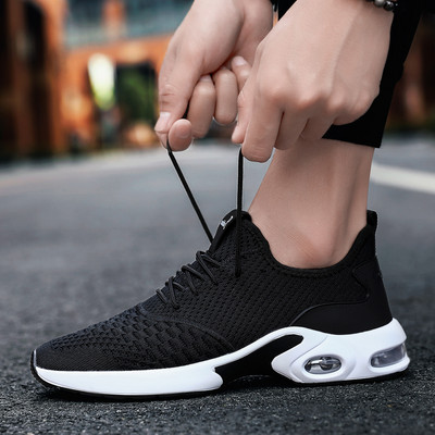 Vīriešu kedas no sieta auduma un gaisa kameras