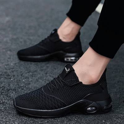 Vīriešu kedas no sieta auduma un gaisa kameras