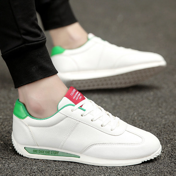 Meeste tossud tavaline paelte ja pealdisega mudel