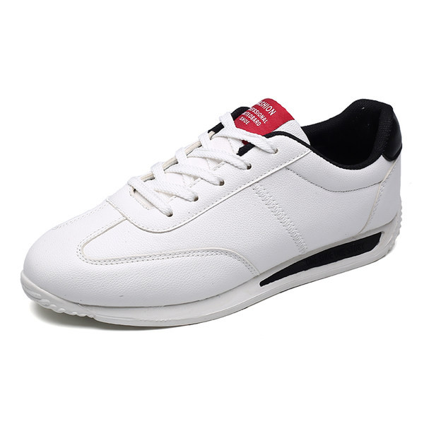 Meeste tossud tavaline paelte ja pealdisega mudel