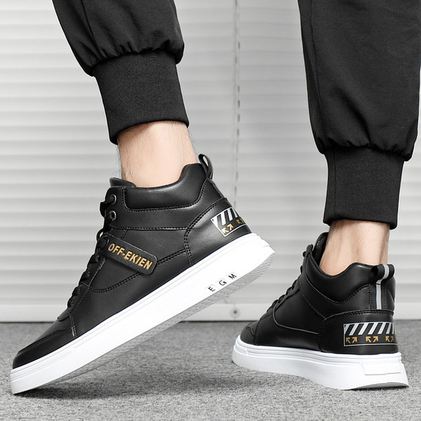 Öko bőrből készült magas férfi tornacipő új modellje három színben