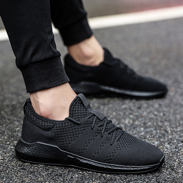 Vīriešu tīkla kedas ar krāsainu zoli, kas piemērota skriešanai