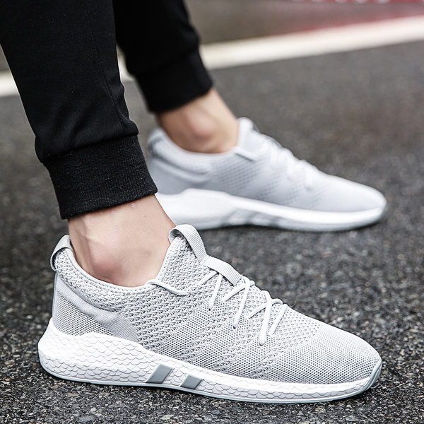 Vīriešu tīkla kedas ar krāsainu zoli, kas piemērota skriešanai