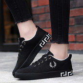 Ikdienas vīriešu tekstila kedas ar izšuvumiem un saitēm