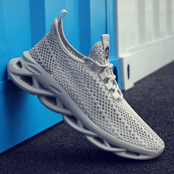 Hálós tornacipő durva talppal férfiaknak