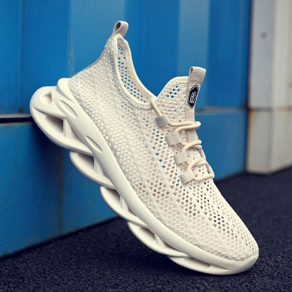 Hálós tornacipő durva talppal férfiaknak