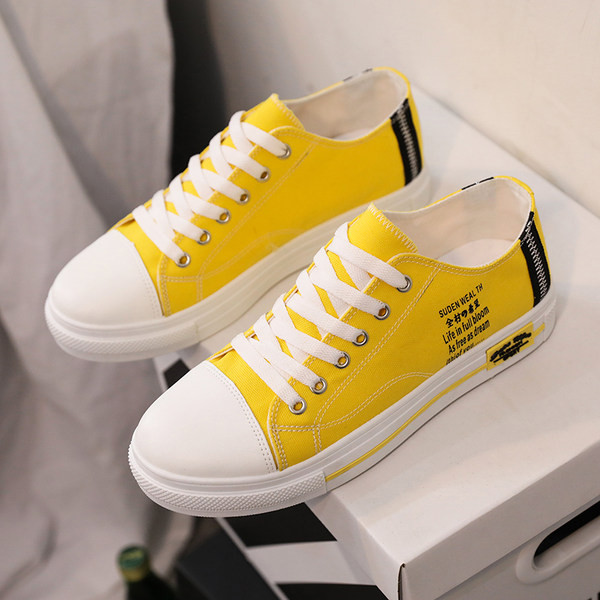 Vīriešu audekla kedas ar aplikācijām un mežģīnēm