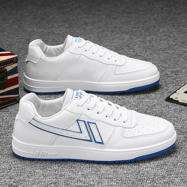 Vīriešu ādas kedas ar plakanām zolēm un šņorēm