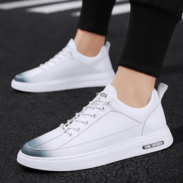 Új modell tornacipő kerekített modell felirattal és fém elemmel