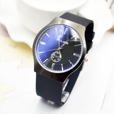 Modern férfi karóra - három színben