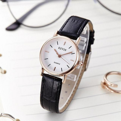 Moderns ādas pulkstenis vīriešiem un sievietēm