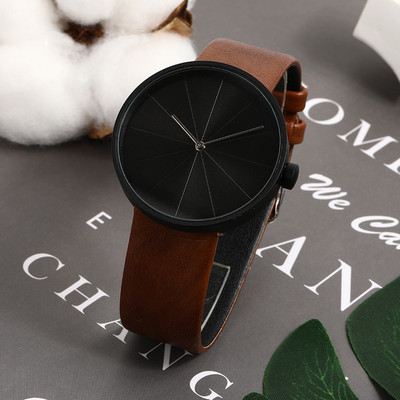 Vienkārša modeļa vīriešu pulkstenis ar ādas siksniņu