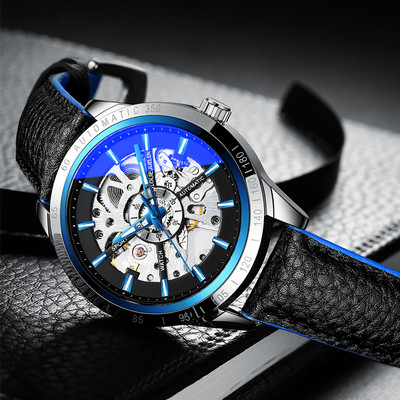 Mehānisks vīriešu pulkstenis ar metāla siksniņu