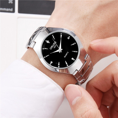 Pulkstenis vīriešiem un sievietēm apaļā formā ar tērauda siksniņu